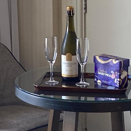 Luxury Privately Owned Ocean View Studio Apartments At O4Ks Gold Tower ゴールドコースト エクステリア 写真
