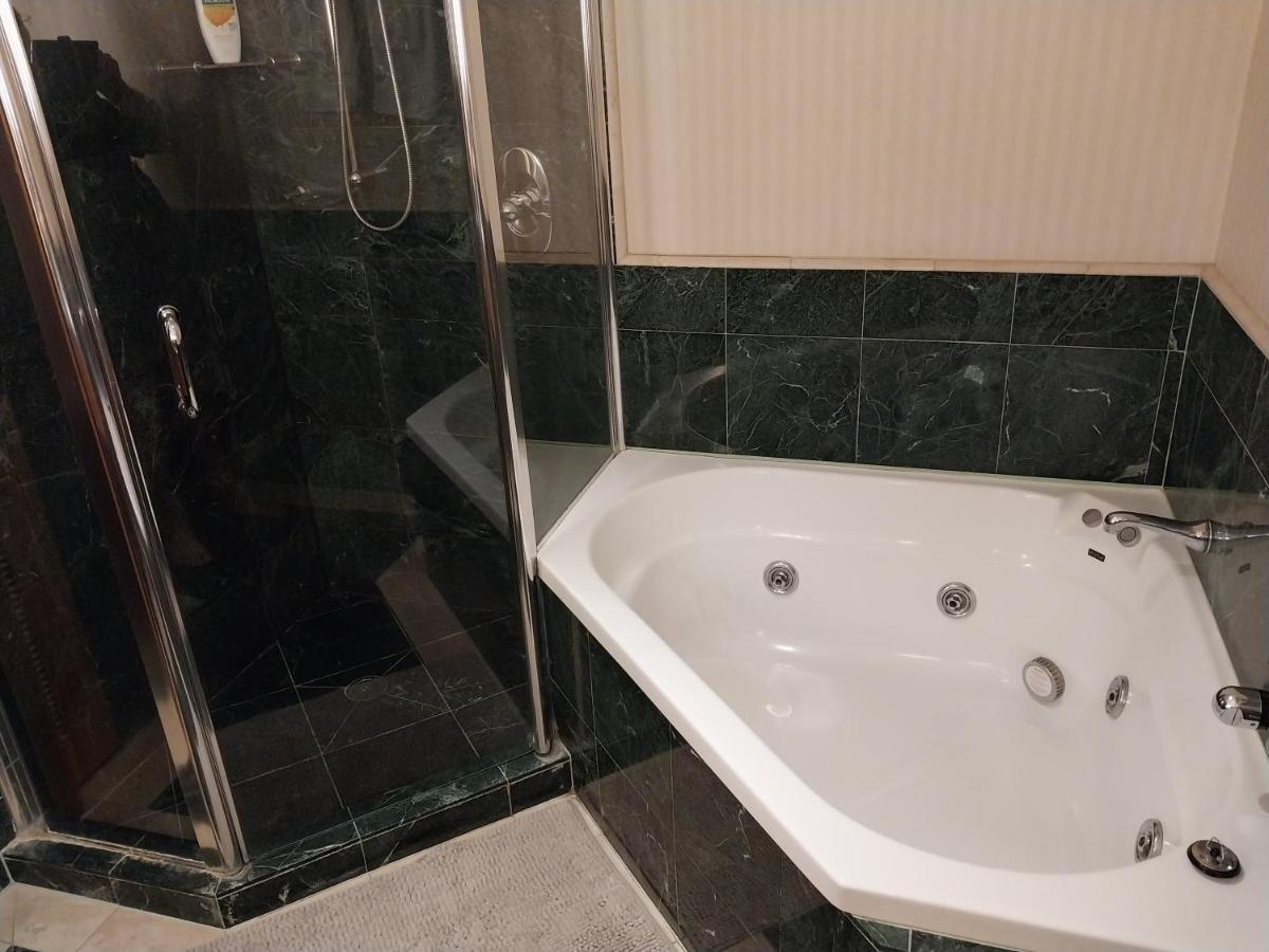 Luxury Privately Owned Ocean View Studio Apartments At O4Ks Gold Tower ゴールドコースト エクステリア 写真